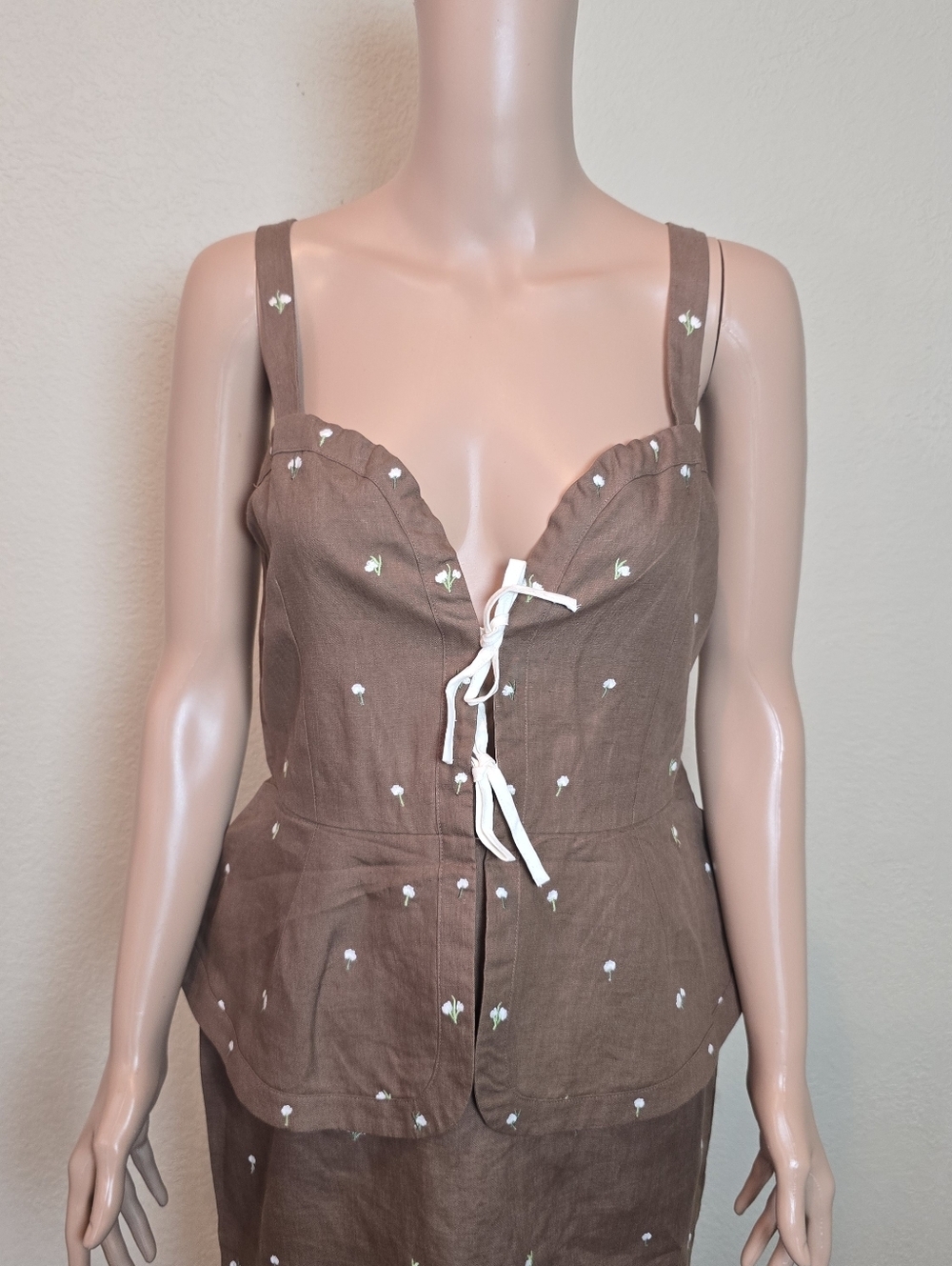 Fanm Mon Helaina Brown Floral Embroidered Sheath Peplum Mini Dress SZ L - NWT - Picture 3 of 14